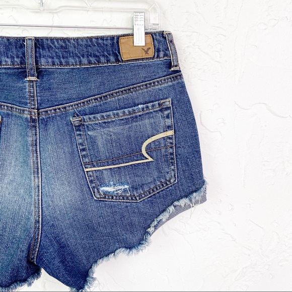 American Eagle Distressed Hi-Rise Festival Shorts - Picture 4 of 7